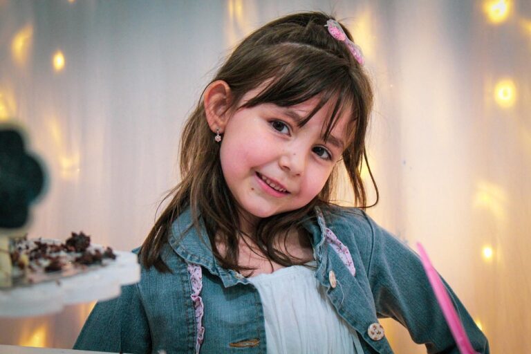 girl, child, happy, joy, smile, childhood, children, innocent, happiness, portrait